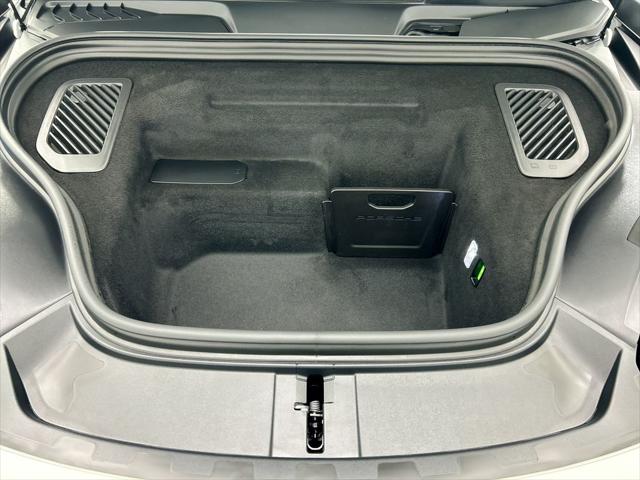 2025 Porsche Macan Electric 4S
