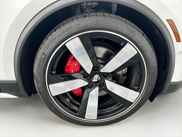 2025 Porsche Macan Electric 4S