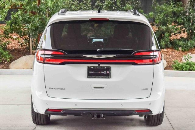 2026 Chrysler Pacifica Pinnacle