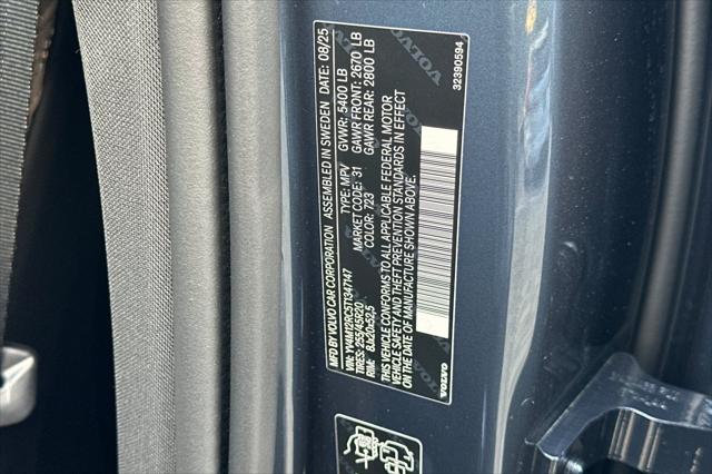 2026 Volvo XC60 B5 Plus