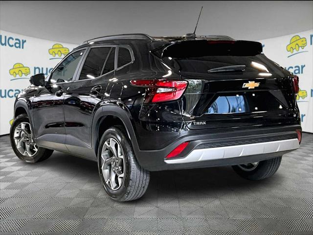 2025 Chevrolet Trax FWD LT
