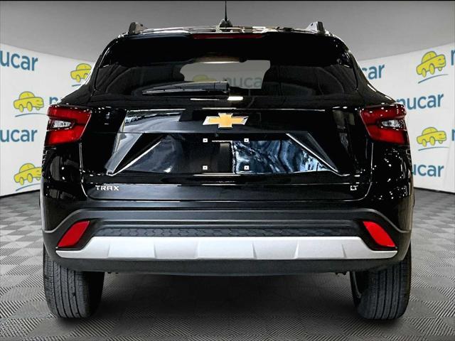 2025 Chevrolet Trax FWD LT