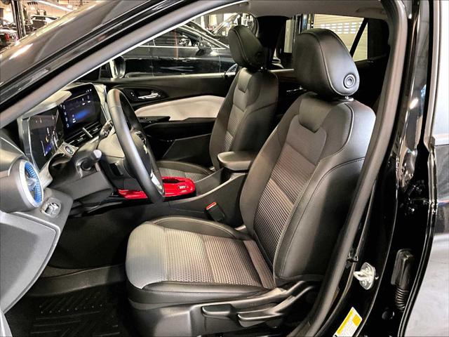 2025 Chevrolet Trax FWD LT