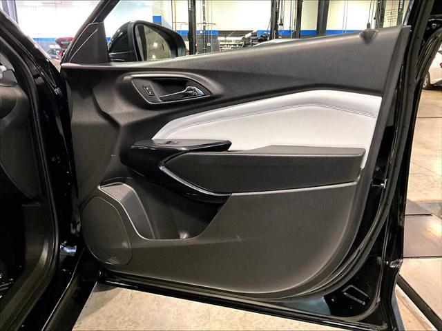 2025 Chevrolet Trax FWD LT