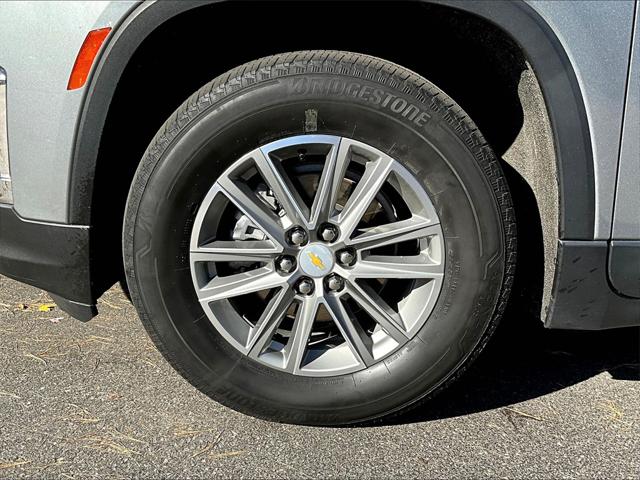 2023 Chevrolet Traverse AWD LT Cloth