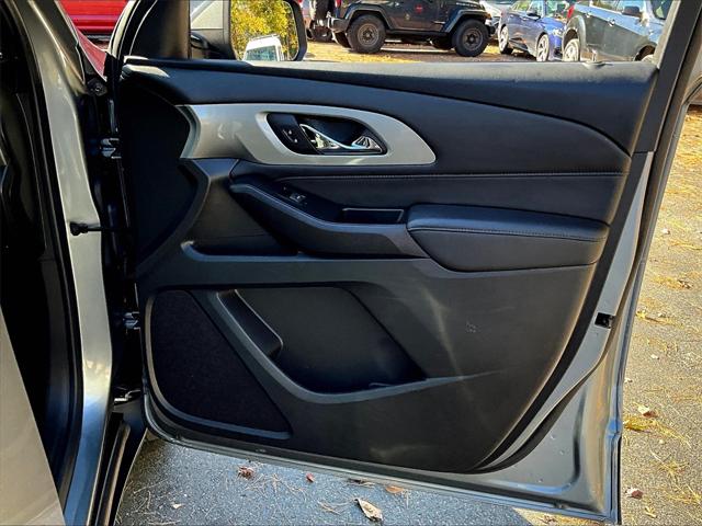 2023 Chevrolet Traverse AWD LT Cloth