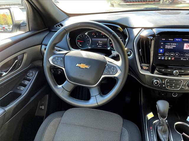 2023 Chevrolet Traverse AWD LT Cloth