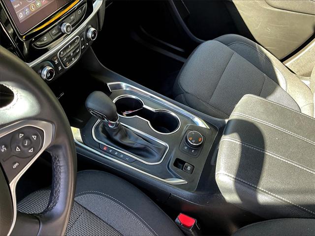 2023 Chevrolet Traverse AWD LT Cloth