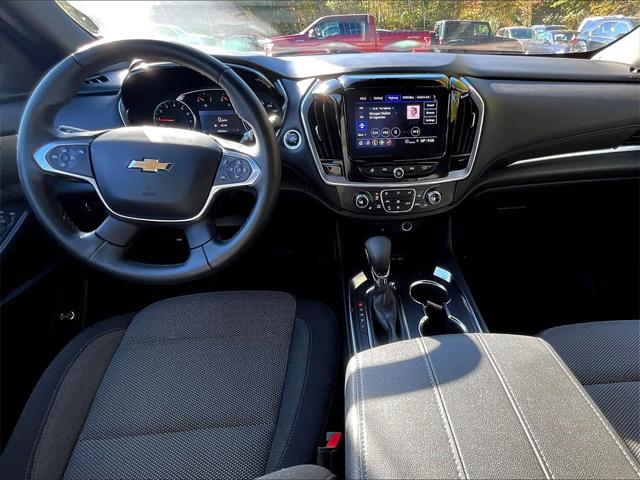 2023 Chevrolet Traverse AWD LT Cloth