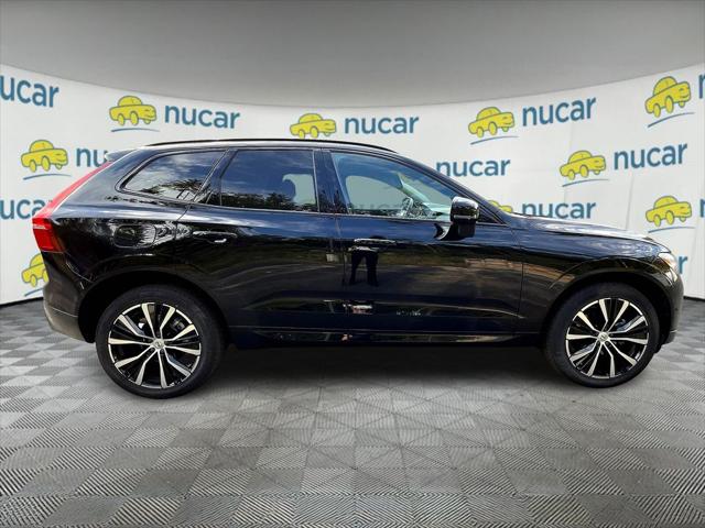 2025 Volvo XC60 B5 Plus
