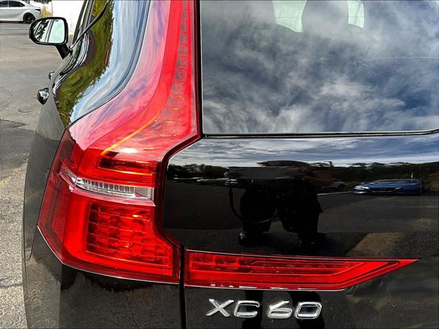2025 Volvo XC60 B5 Plus