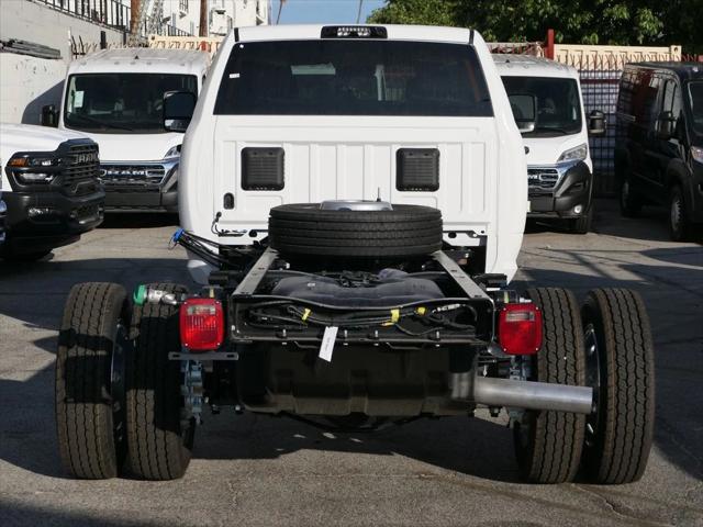 2026 RAM Ram 5500 Chassis Cab RAM 5500 TRADESMAN CHASSIS CREW CAB 4X4 84 CA