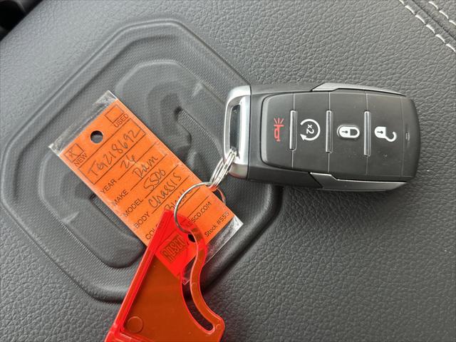 2026 RAM Ram 5500 Chassis Cab RAM 5500 BIG HORN CHASSIS CREW CAB 4X4 84 CA 2026 RAM Ram 5500 Chassis Cab RAM 5500 BIG HORN CHASSIS CREW CAB 4X4 84 CA