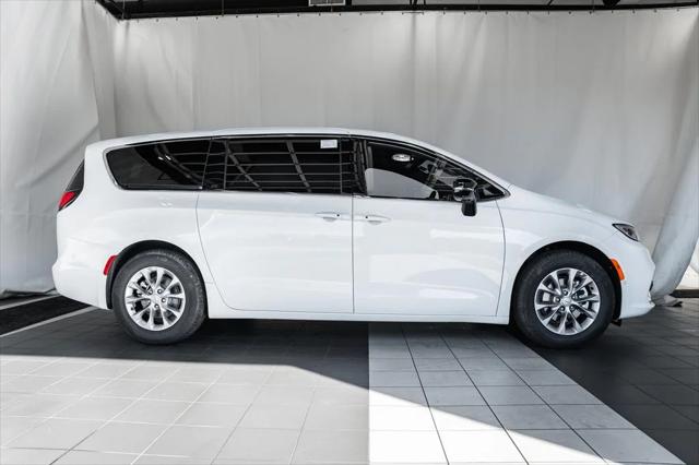 2026 Chrysler Pacifica PACIFICA LIMITED