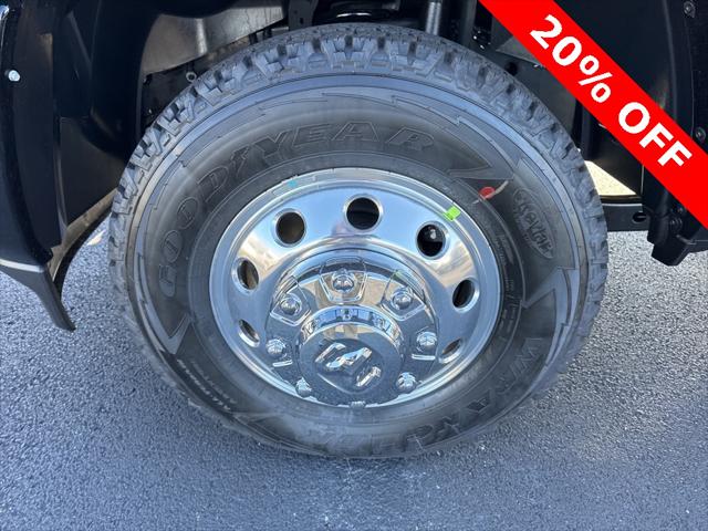 2026 RAM Ram 3500 Chassis Cab RAM 3500 BIG HORN CREW CAB CHASSIS 4X4 60 CA 2026 RAM Ram 3500 Chassis Cab RAM 3500 BIG HORN CREW CAB CHASSIS 4X4 60 CA