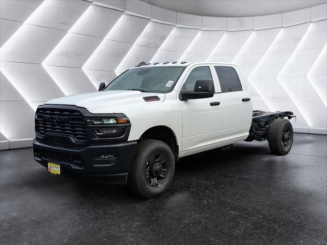 2026 RAM Ram 3500 Chassis Cab RAM 3500 TRADESMAN CREW CAB CHASSIS 4X4 60 CA 2026 RAM Ram 3500 Chassis Cab RAM 3500 TRADESMAN CREW CAB CHASSIS 4X4 60 CA