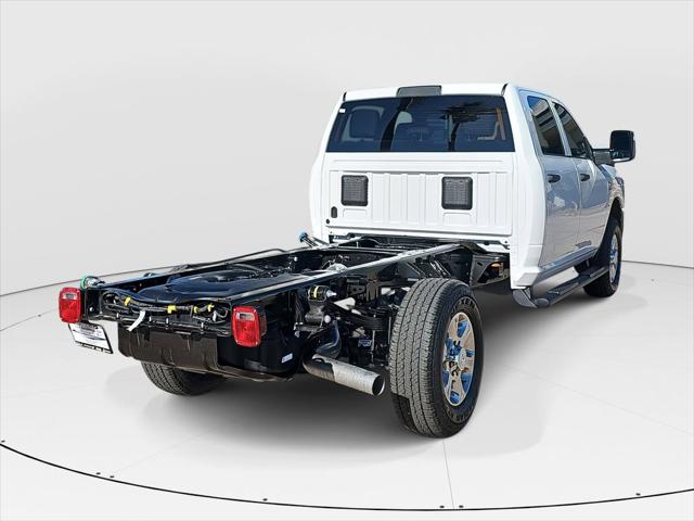 2026 RAM Ram 3500 Chassis Cab RAM 3500 TRADESMAN CREW CAB CHASSIS 4X4 60 CA 2026 RAM Ram 3500 Chassis Cab RAM 3500 TRADESMAN CREW CAB CHASSIS 4X4 60 CA
