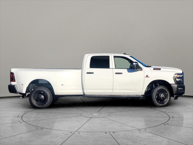 2026 RAM Ram 3500 RAM 3500 TRADESMAN CREW CAB 4X4 8 BOX 2026 RAM Ram 3500 RAM 3500 TRADESMAN CREW CAB 4X4 8 BOX