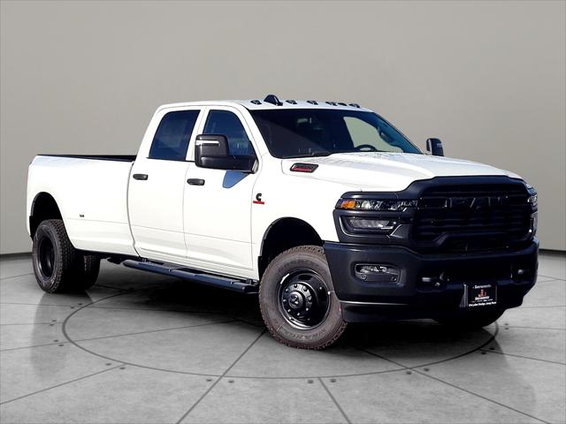 2026 RAM Ram 3500 RAM 3500 TRADESMAN CREW CAB 4X4 8 BOX