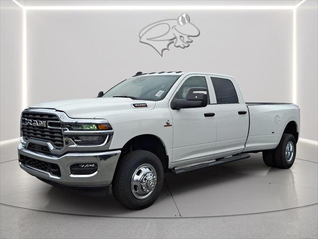 2026 RAM Ram 3500 RAM 3500 TRADESMAN CREW CAB 4X4 8 BOX