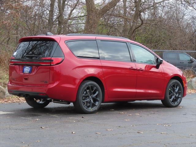 2026 Chrysler Pacifica PACIFICA LIMITED AWD