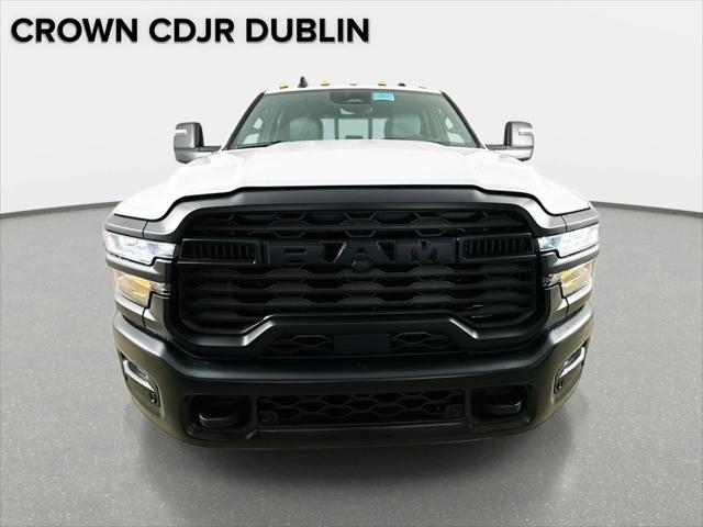 2026 RAM Ram 3500 RAM 3500 TRADESMAN CREW CAB 4X4 8 BOX
