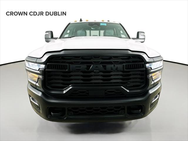 2026 RAM Ram 3500 RAM 3500 TRADESMAN CREW CAB 4X4 8 BOX