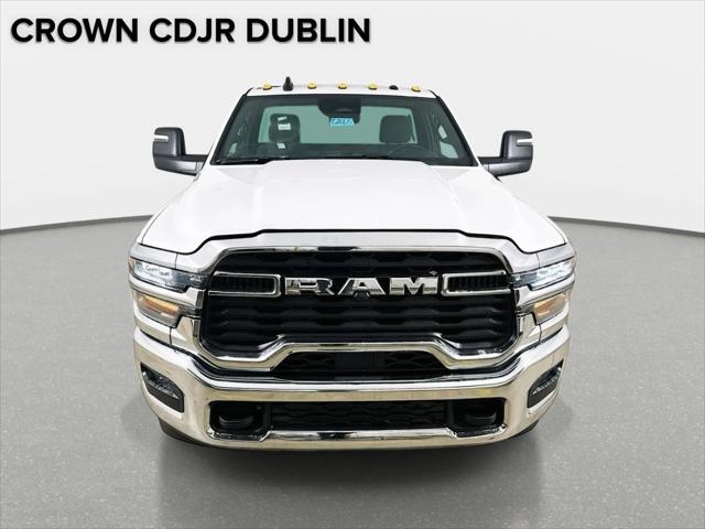 2026 RAM Ram 3500 Chassis Cab RAM 3500 TRADESMAN CHASSIS REGULAR CAB 4X4 60 CA