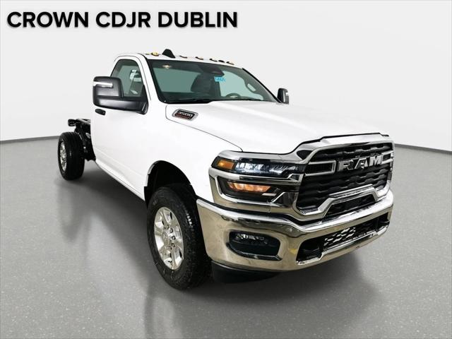 2026 RAM Ram 3500 Chassis Cab RAM 3500 TRADESMAN CHASSIS REGULAR CAB 4X4 60 CA