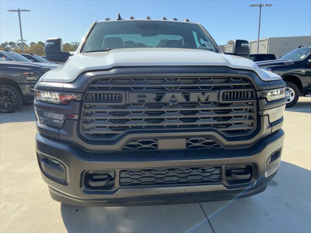 2026 RAM Ram 3500 Chassis Cab RAM 3500 TRADESMAN CHASSIS REGULAR CAB 4X2 84 CA 2026 RAM Ram 3500 Chassis Cab RAM 3500 TRADESMAN CHASSIS REGULAR CAB 4X2 84 CA