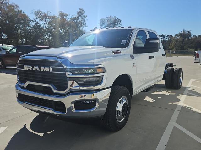 2026 RAM Ram 3500 Chassis Cab RAM 3500 TRADESMAN CREW CAB CHASSIS 4X4 60 CA