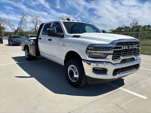 2026 RAM Ram 3500 Chassis Cab RAM 3500 TRADESMAN CREW CAB CHASSIS 4X4 60 CA
