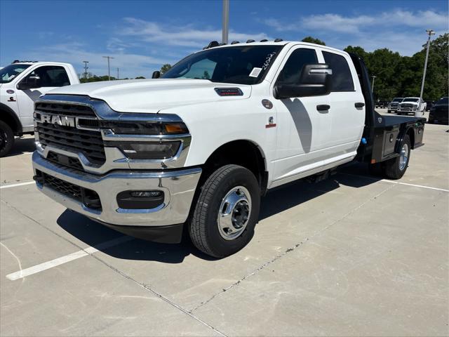 2026 RAM Ram 3500 Chassis Cab RAM 3500 TRADESMAN CREW CAB CHASSIS 4X4 60 CA