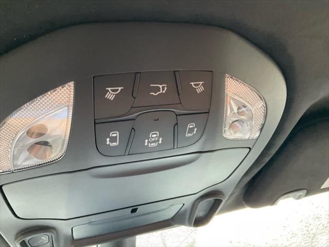 2026 Chrysler Pacifica Pinnacle AWD