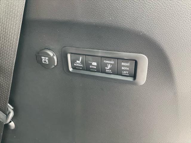 2026 Chrysler Pacifica Pinnacle AWD