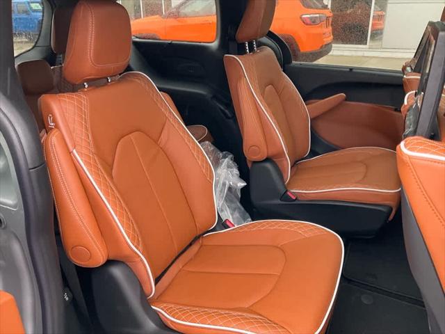 2026 Chrysler Pacifica Pinnacle AWD