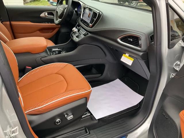 2026 Chrysler Pacifica Pinnacle AWD