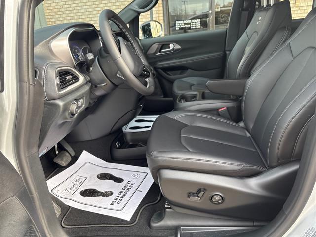 2026 Chrysler Pacifica PACIFICA SELECT 2026 Chrysler Pacifica PACIFICA SELECT