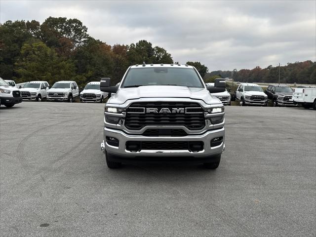 2026 RAM Ram 3500 Chassis Cab RAM 3500 TRADESMAN CREW CAB CHASSIS 4X4 60 CA 2026 RAM Ram 3500 Chassis Cab RAM 3500 TRADESMAN CREW CAB CHASSIS 4X4 60 CA