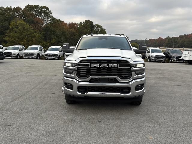 2026 RAM Ram 3500 Chassis Cab RAM 3500 TRADESMAN CREW CAB CHASSIS 4X4 60 CA 2026 RAM Ram 3500 Chassis Cab RAM 3500 TRADESMAN CREW CAB CHASSIS 4X4 60 CA