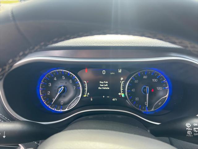 2026 Chrysler Pacifica Select AWD