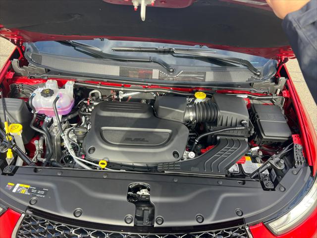 2026 Chrysler Pacifica Select AWD