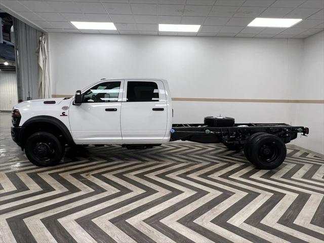 2026 RAM Ram 5500 Chassis Cab RAM 5500 TRADESMAN CHASSIS CREW CAB 4X4 84 CA
