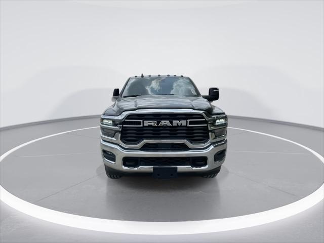 2026 RAM Ram 2500 RAM 2500 TRADESMAN CREW CAB 4X4 64 BOX