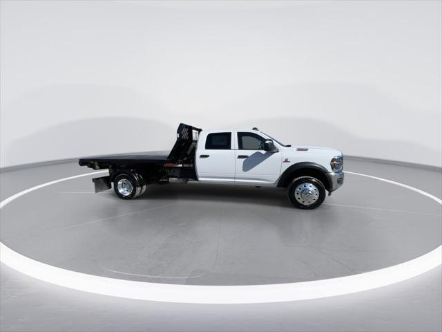 2026 RAM Ram 5500 Chassis Cab RAM 5500 TRADESMAN CHASSIS CREW CAB 4X4 84 CA