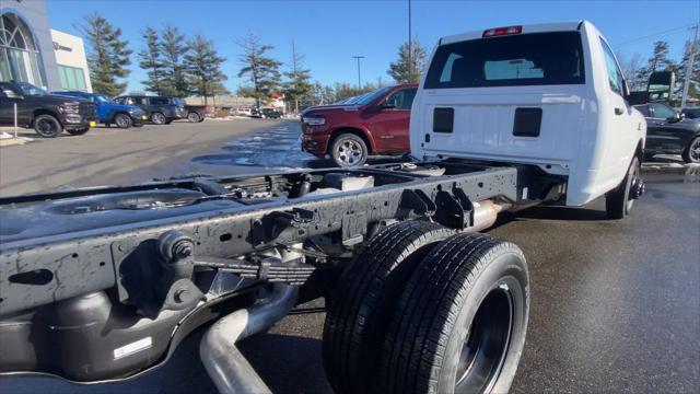 2026 RAM Ram 3500 Chassis Cab RAM 3500 TRADESMAN CHASSIS REGULAR CAB 4X4 84 CA