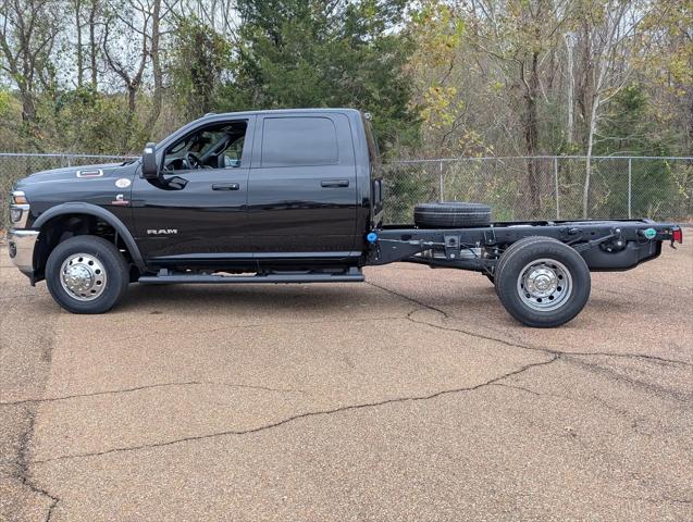 2026 RAM Ram 3500 Chassis Cab RAM 3500 BIG HORN CREW CAB CHASSIS 4X4 60 CA