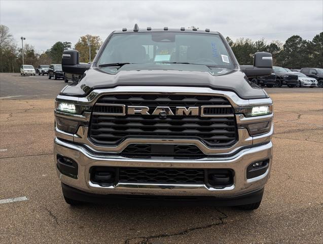 2026 RAM Ram 3500 Chassis Cab RAM 3500 BIG HORN CREW CAB CHASSIS 4X4 60 CA