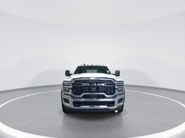 2026 RAM Ram 4500 Chassis Cab RAM 4500 TRADESMAN CHASSIS CREW CAB 4X4 60 CA 2026 RAM Ram 4500 Chassis Cab RAM 4500 TRADESMAN CHASSIS CREW CAB 4X4 60 CA