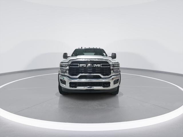 2026 RAM Ram 4500 Chassis Cab RAM 4500 TRADESMAN CHASSIS CREW CAB 4X4 60 CA 2026 RAM Ram 4500 Chassis Cab RAM 4500 TRADESMAN CHASSIS CREW CAB 4X4 60 CA